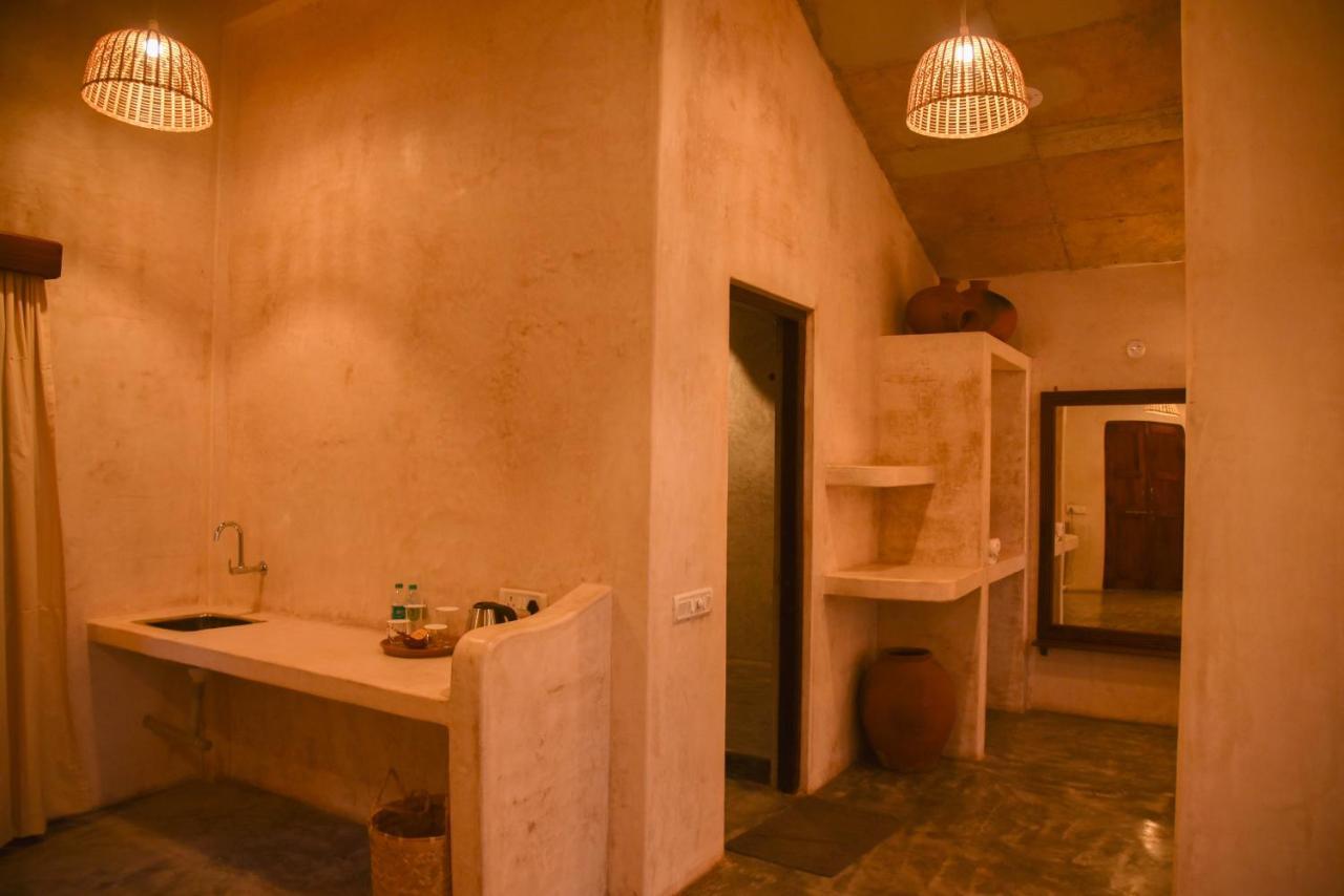 Silent Beach Resort Mandrem Exterior photo