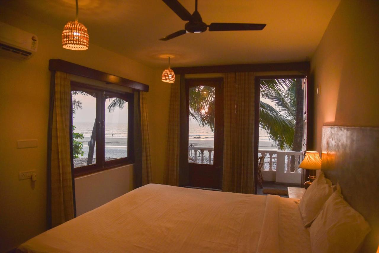 Silent Beach Resort Mandrem Exterior photo