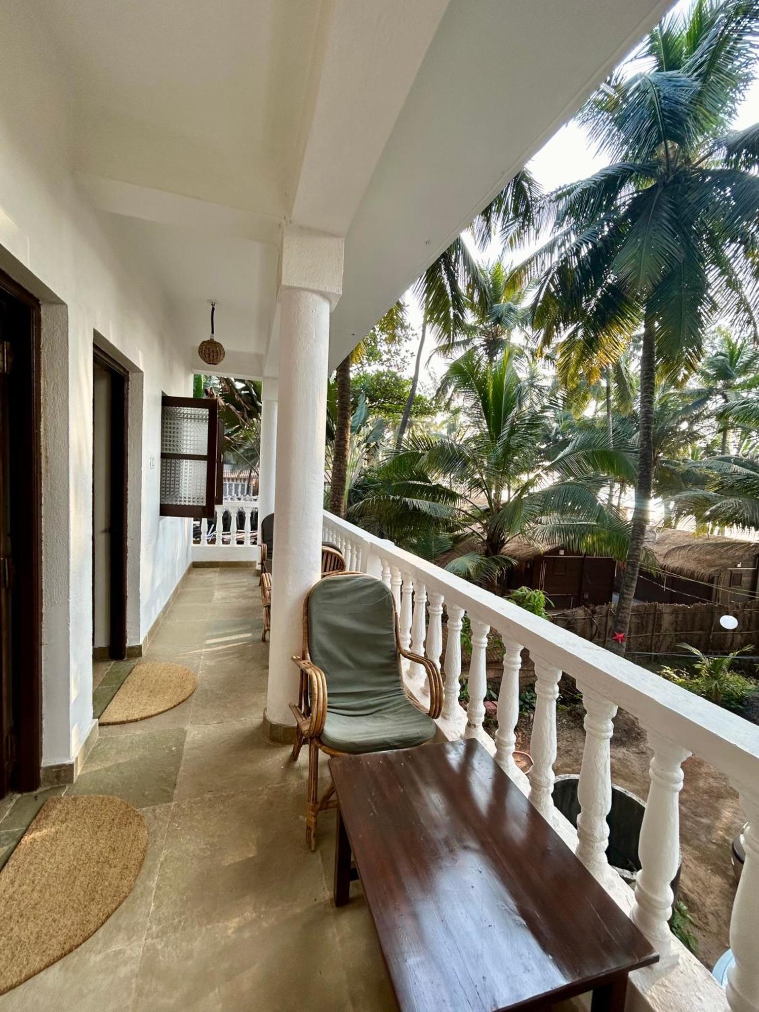 Silent Beach Resort Mandrem Exterior photo